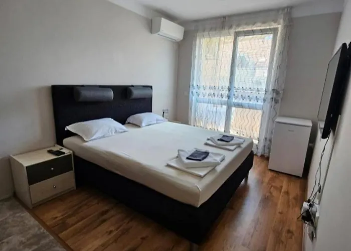 Vilma&villiam Apartman Ravda